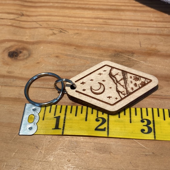 🎉NEW‼️. MOON & STARS WOODEN KEY CHAIN‼️ - Picture 4 of 7